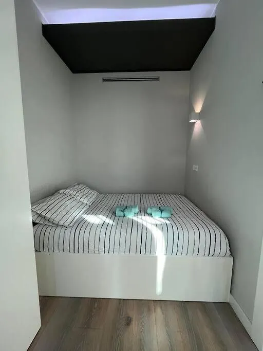 Victory House Apartment Milan Italy